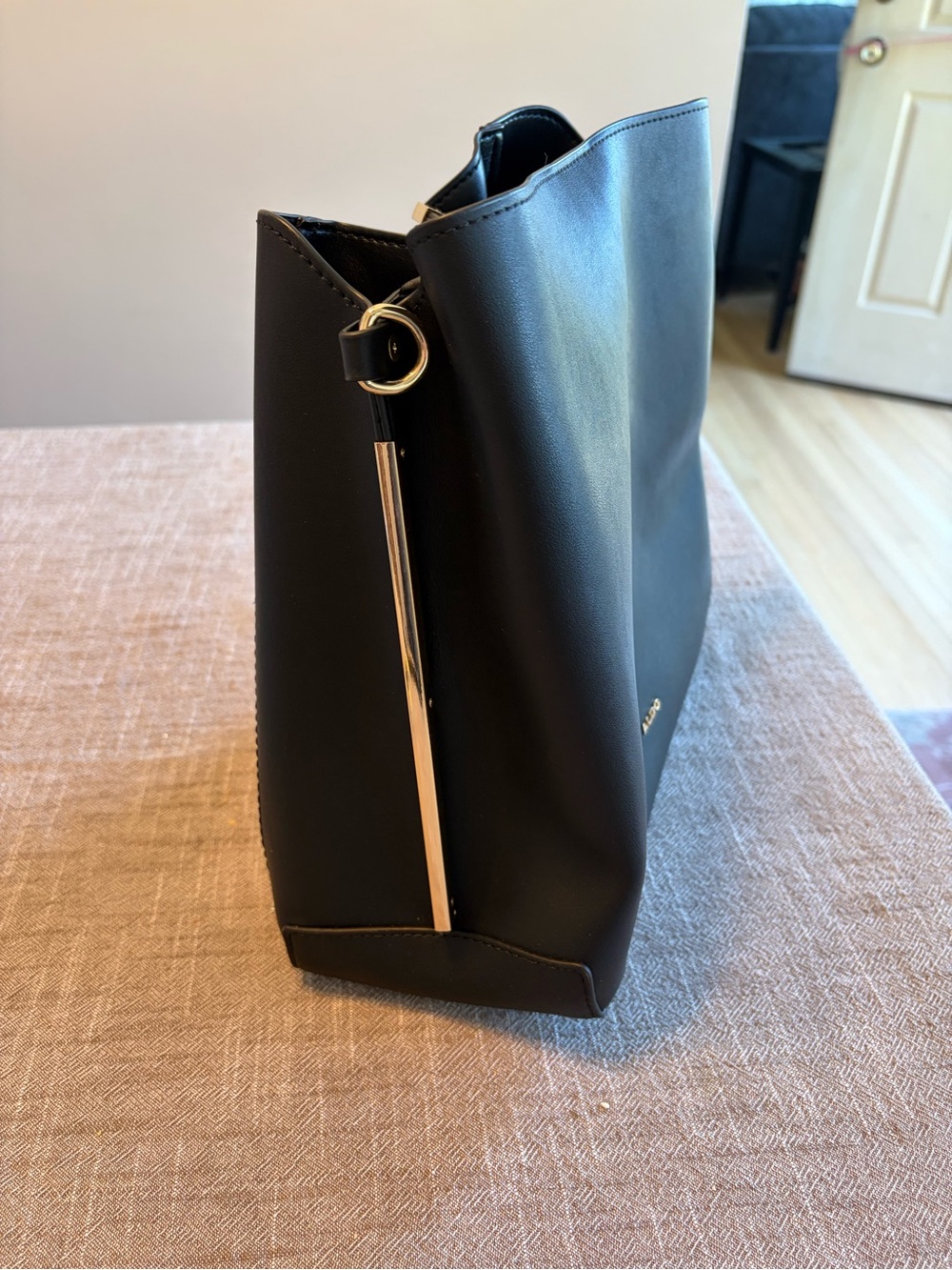 Black Women's Leather Bucket Bag with Gold Hardware - Picture 4 of 4